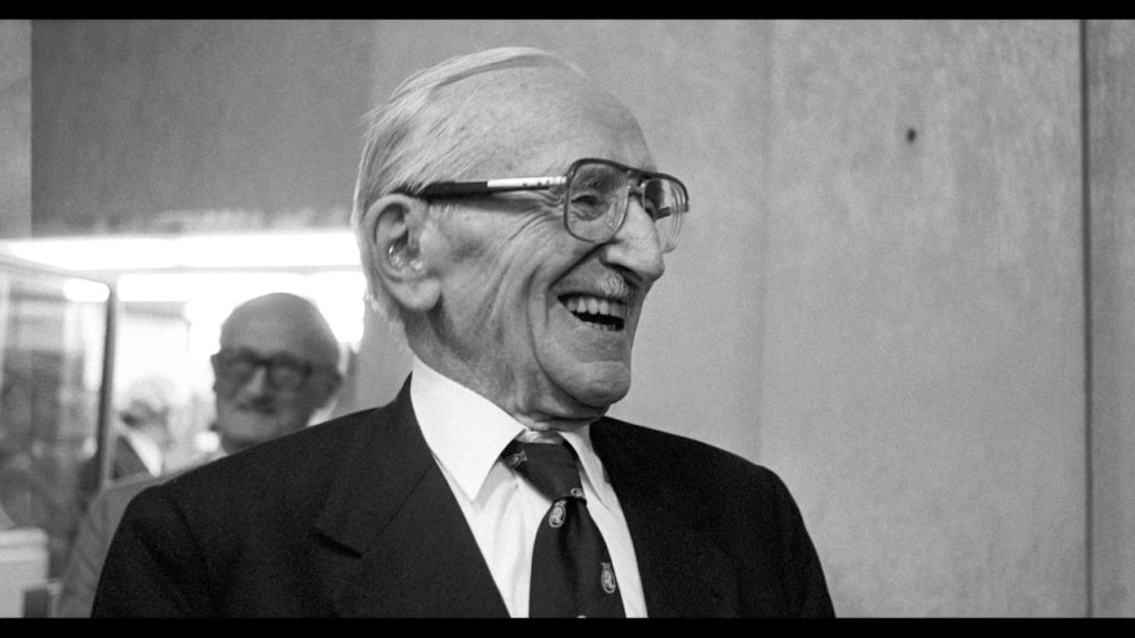 Hayek a rir
