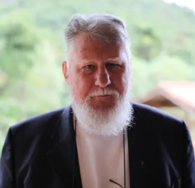 Antony P. Mueller